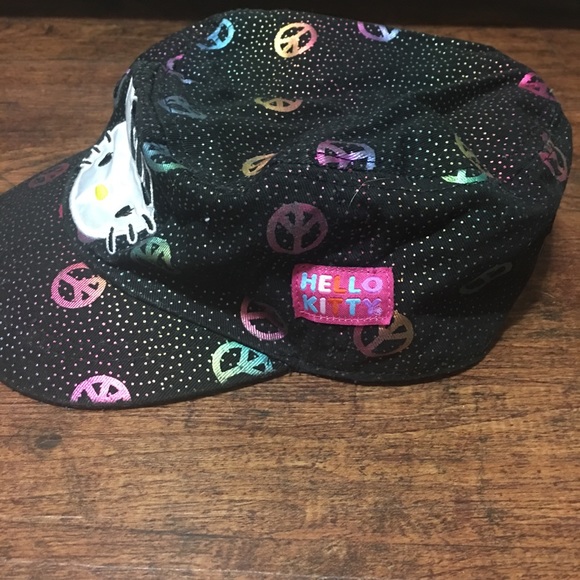 Hello kitty hat - Picture 2 of 4